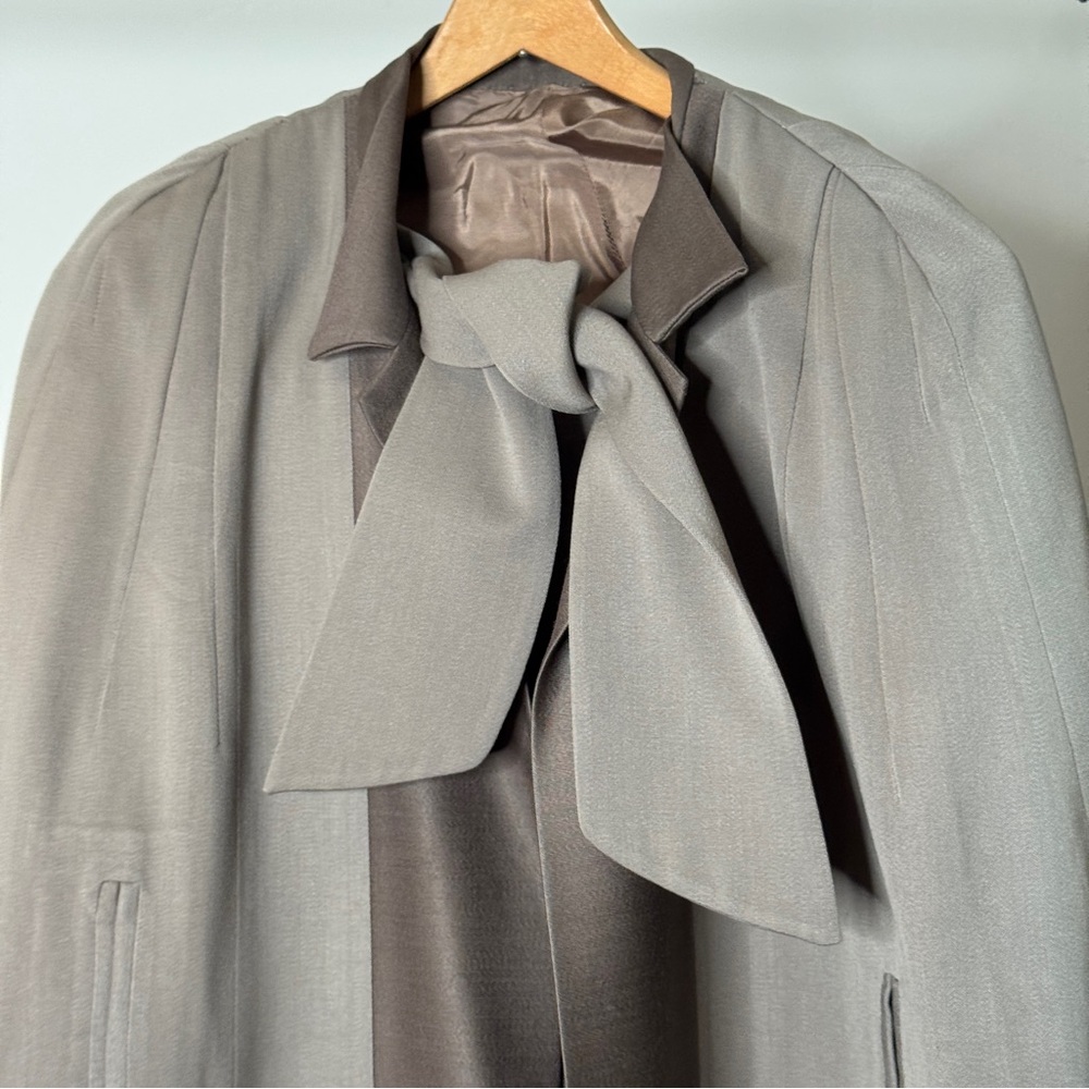 Vintage 1930s–1940s Cape - Picture 2 of 6